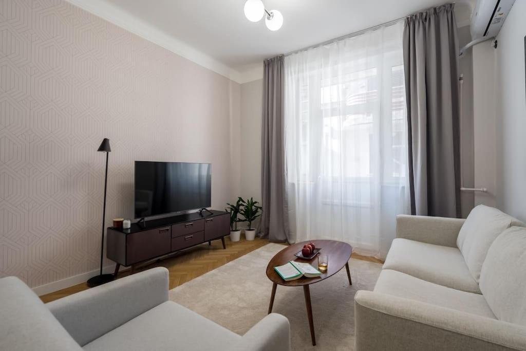 בוקרשט Exquisite Art Deco 2Br Apartment Prime Location מראה חיצוני תמונה